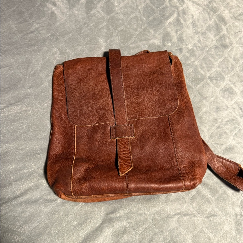 Duluth Trading Co. Lifetime Leather Convertible Backpack